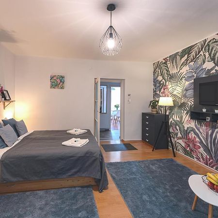 Peaceful Apartment Near Buda Castle And Chain Bridge Budapest Exterior foto